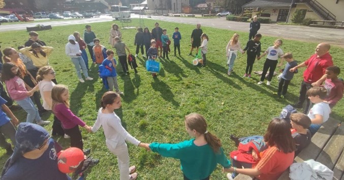 Congres juniors 2024 - Enfants en cercle